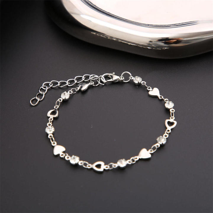 New Bracelet Sweet INS Love Heart Hollow Heart Bow Bracelet Jewelry for Daily wear Party accessory Gift for her Fashion enthusiasts Jewelry collection