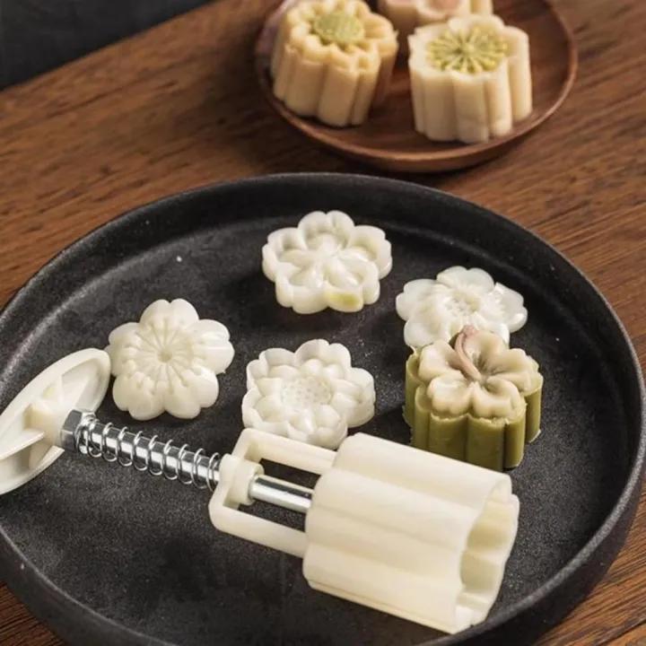 Baking%20Tools%20Flower%20Shaped%20Mooncake%20Mold%203D%20Pattern%20Non-stick%20DIY%20Cake%20Mold%20Bakeware%20Plastics%20Cookie%20Stamps%20Fondant%20Decoration%20-%20Image%204
