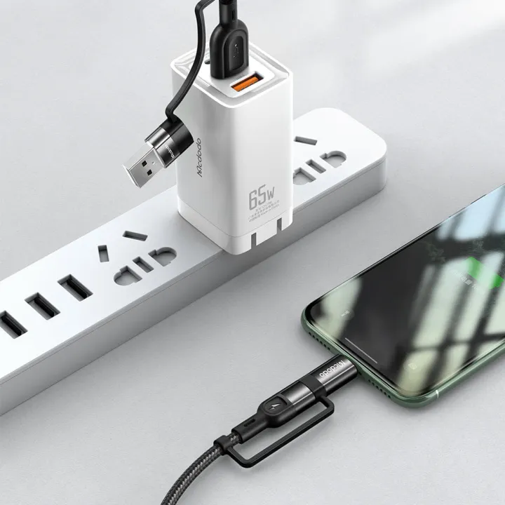 MCDODO%204%20in%201%2060W%20PD%20USB/Type-C/%20Lightning%20Fast%20Charging%20Cable%20Multi-Function%20Fast%20Charger%20For%20iphone%2012%20Huawei%20Xiaomi%20Tablets%20-%20Image%204