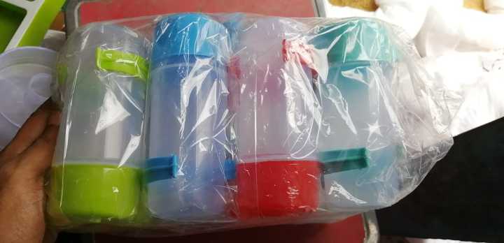 Water%20Pot%20For%20Birds-2Pcs/Birds%20Standing%20Water%20Filter/Food%20Pot-100Ml%20-%20Image%202