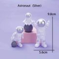 3pcs Astronaut Toy Figures Figurine  Space Astronaut Prentend Play Toys Gifts for Birthday Party Kids Boys Species. 