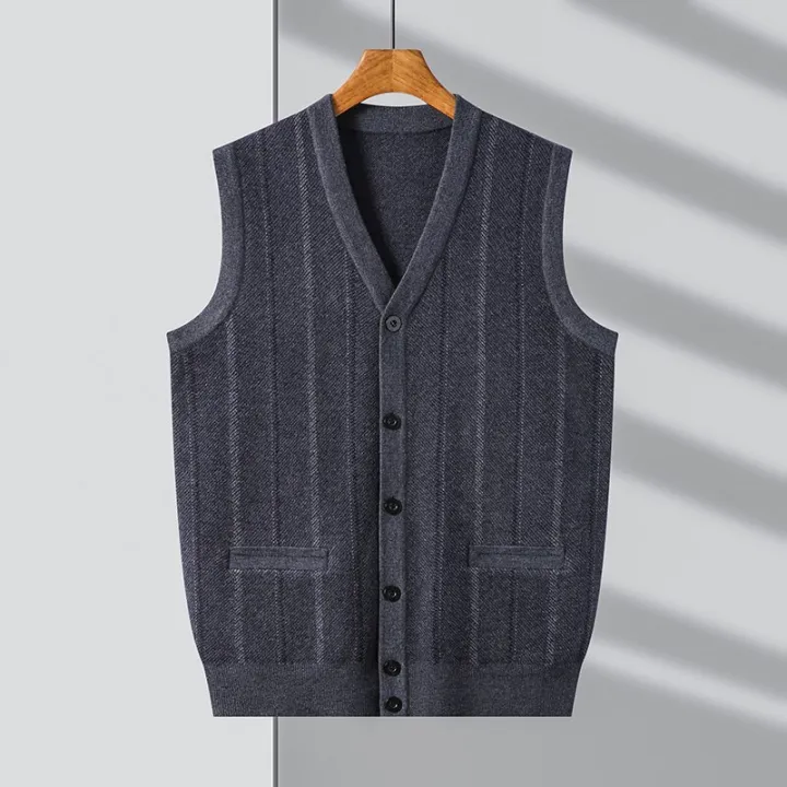 Autumn%20and%20Winter%20Men's%20New%20Vest%20Thickened%20Vertical%20Stripes%20Jacquard%20Cardigan%20Vest%20Casual%20Simple%20Men's%20Knitted%20Vest%20-%20Image%202