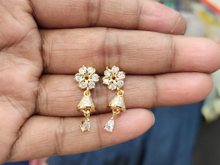 Golden Earring For women And Girls Make By Gold Plate With Diamond Cut  Stone,Gold Plate Exclusive Earings For Women,Trendy design Unique Model 