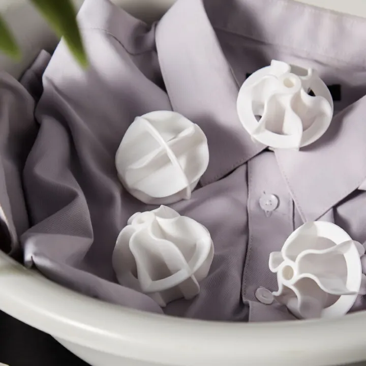 Laundry%20for%20stain%20removal,%20anti%20entanglement,%20friction,%20Japanese%20style%20magic,%20no%20damage%20to%20clothing,%20curved%20hollow%20cleaning%20ball%20-%20Image%204