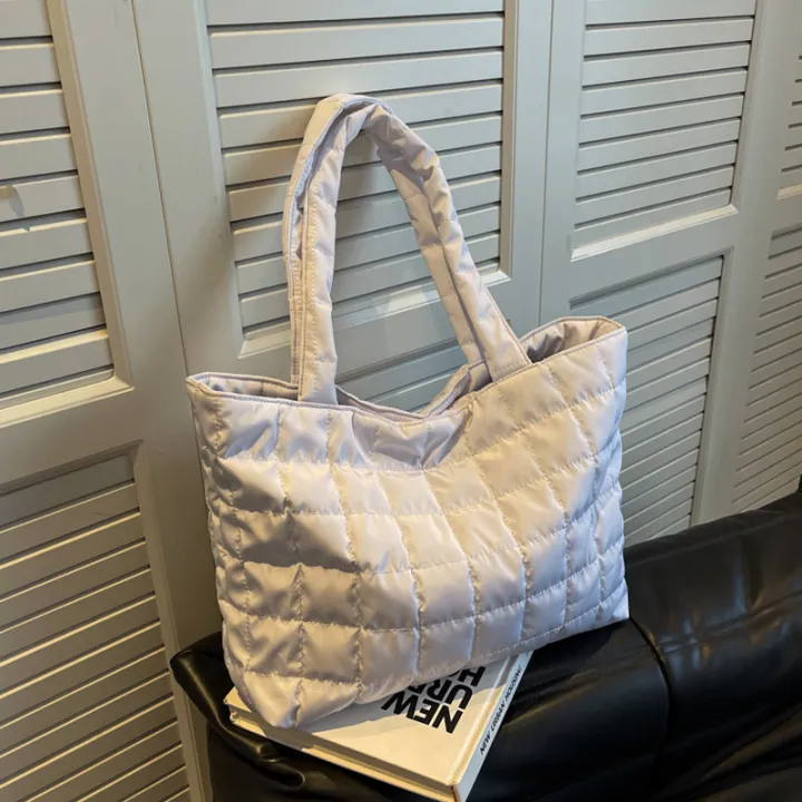 Large%20Capacity%20Winter%20Shoulder%20Bag%20New%20Solid%20Nylon%20Handbags%20Cotton%20Casual%20Tote%20Bags%20For%20Women%20Fashion%20Top%20Handle%20Bag%20-%20Image%203