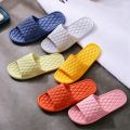 New Slippers Summer Floor Skid Proof Home Slippers Soft Indoor Couple Family Stripe Flat Bathroom Bath Sandal Slippers Women.