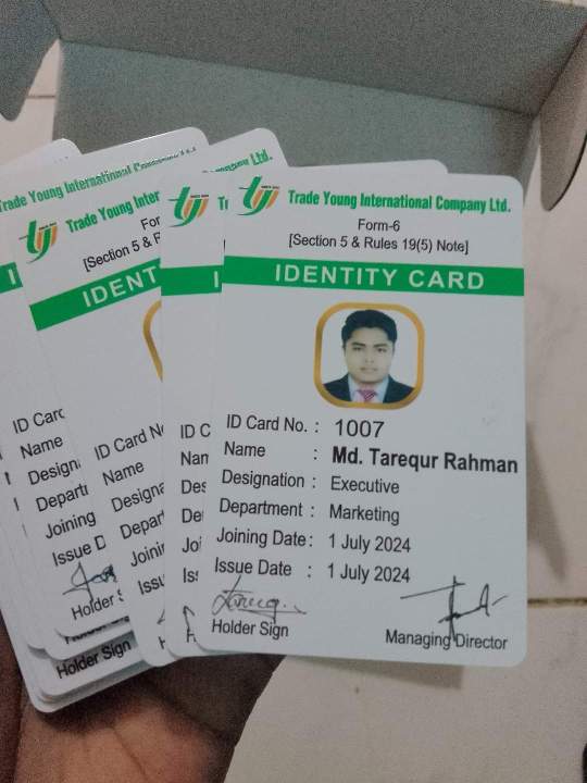 Custom%20UV%20Printed%20ID%20Card%20(86%C3%9754mm)%20%E2%80%93%20Personalized%20Office,%20School%20&%20College%20Identity%20Card%20-%20Image%206