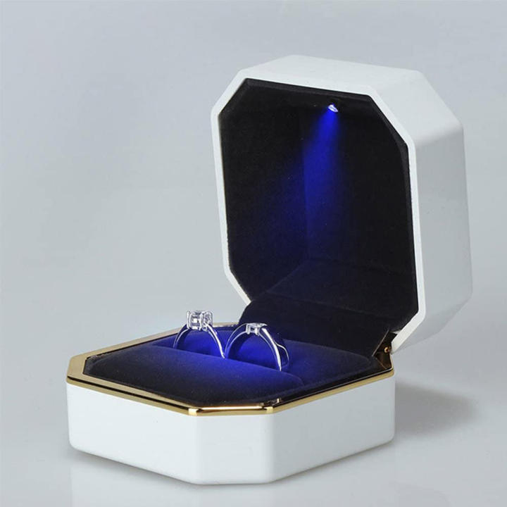 Square%20Velvet%20Wedding%20Ring%20Case%20Jewelry%20Gift%20Box%20with%20LED%20Light%20for%20Proposal%20Engagement%20Wedding%20Luxury%20Ring%20Box%20-%20Image%204