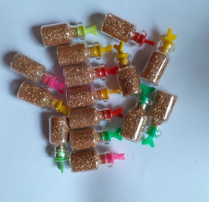 Glitter%203%20Pieces%20bottles%20%20for%20Crafting-%20Golden%20Colour%20-%20Image%205