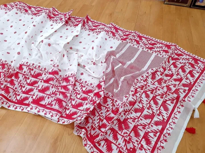 Trendy%20Half%20Silk%20Multi-Color%20Skin%20Print%20Saree%20for%20Women%20%E2%80%93%20Comfortable%20-%20Image%203