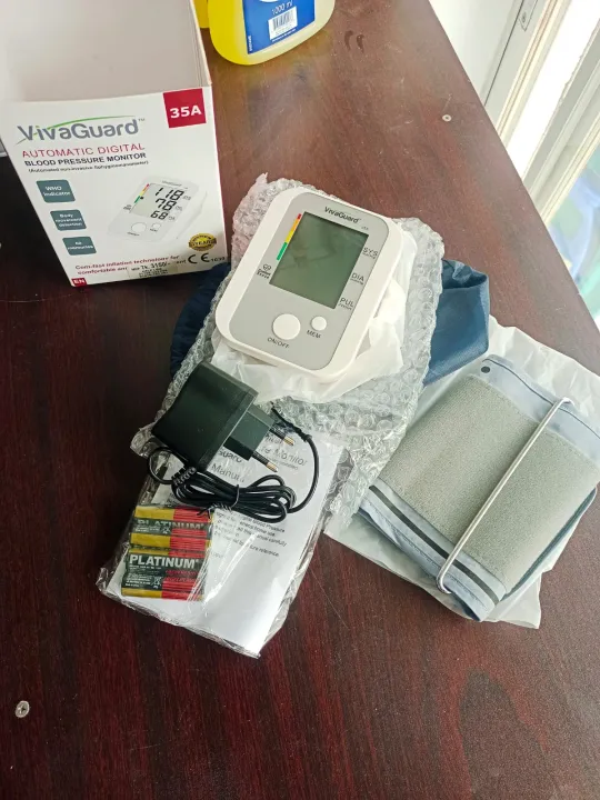 Vivaguard%2035A%20Automatic%20Digital%20Blood%20Pressure%20Monitor%20-%20Image%204