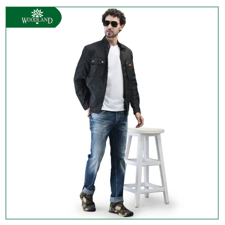 WOODLAND Men Utility Jacket with Full Zip Closure