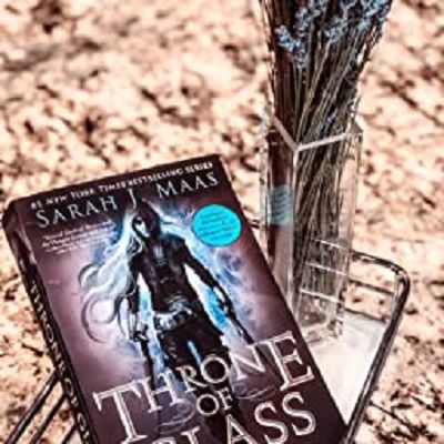 Throne%20of%20Glass%20%20(Throne%20of%20Glass%20#1%20)%20by%20Sarah%20J.%20Maas%20(Premium%20Paper%20and%20Matte%20Cover)%20-%20Image%203