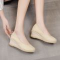 2024 Slope Spring and Autumn New Shallow Mouth Korean High Heel Women's Nurse Pointed Grass Knitted Single Shoes for Women.