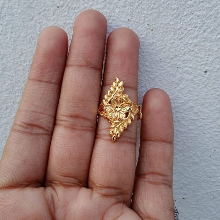 Gold plated finger ring for women- free size adjustable f315