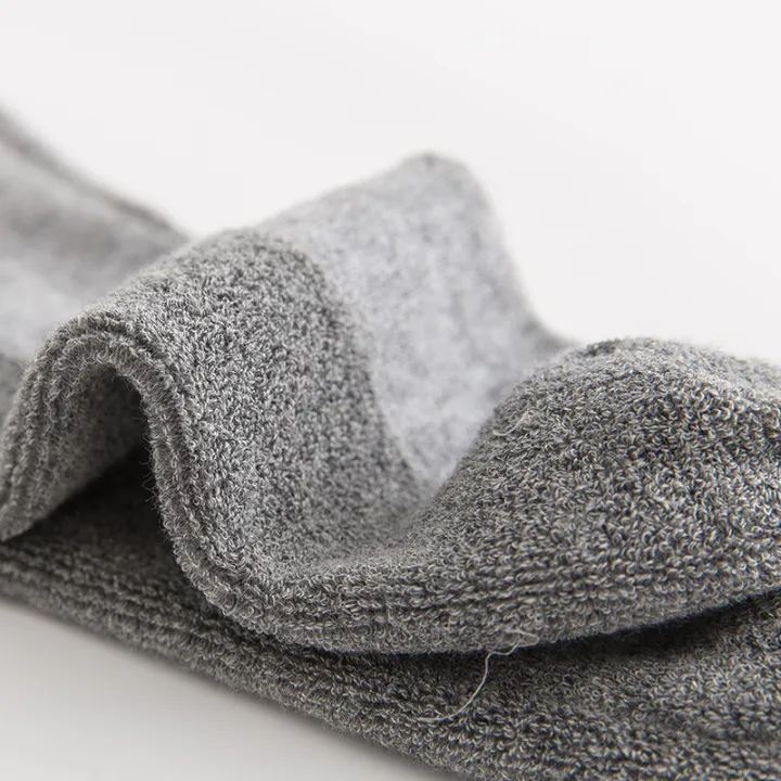 Autumn%20and%20Winter%20New%20Men's%20Solid%20Color%20Cotton%20Socks%20Half%20Brushed%20Tube%20Socks%20Thick%20Casual%20Mid-Calf%20Length%20Men's%20Socks%20Warm%20Terry%20Socks%20-%20Image%203