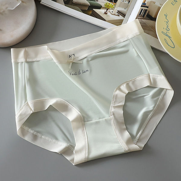 Air%20thin%20mid-waist%20ice%20silk%20seamless%20underwear%20women's%20new%20comfortable%20breathable%20pure%20desire%20style%20girl%20briefs%20-%20Image%204