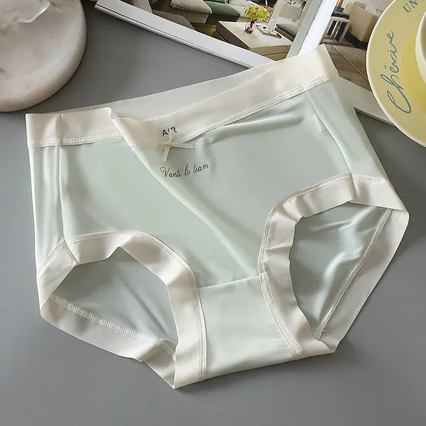 Air%20thin%20mid-waist%20ice%20silk%20seamless%20underwear%20women's%20new%20comfortable%20breathable%20pure%20desire%20style%20girl%20briefs%20-%20Image%204