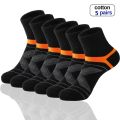 High Quality 5 Pairs Lot Men Cotton Socks Black Sports Socks Casual Run winter Socks Men Breathable Male Sock Sokken Size38-45.