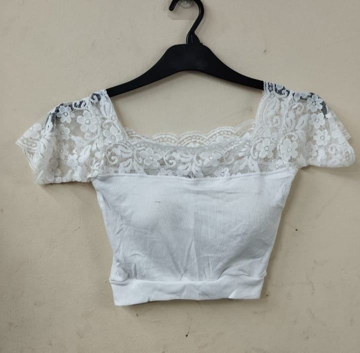 Short%20Sleeve%20Round%20Neck%20Readymade%20paded%20Lace%20Net%20Blouse%20for%20Women%20&%20Girls%20by%20now%20in%20amena%20fashion%20-%20Image%205