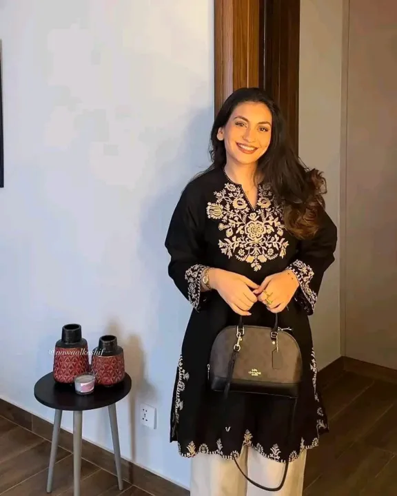 Summer%20Falls%20Designer%20Two%20Piece%20Set%20Tops%20Style%20Shorts%20Shalwar%20Kameez%20-%20Image%205