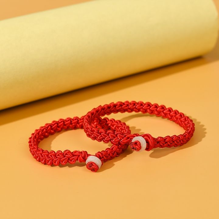 Simple%20Red%20Braided%20Bracelet%20Girl%20Lucky%20Hand%20Buckle%20String%20Bracelet%20Couple%20Bracelet%20Ornament%20Accessories%20-%20Image%205