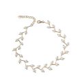 Korean Fashion Simple Wild Black Crystal Short Clavicle Chain Women Gold Charm Beaded Choker Necklaces for Women Girls Wedding Party Jewelry Gift.