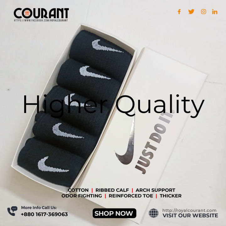 Dri-Fit%20Everyday%20Plus%20Quarter%20Socks%20-%20Premium%20Quality%20for%20Ultimate%20Comfort%20and%20Style%20-%20Image%207