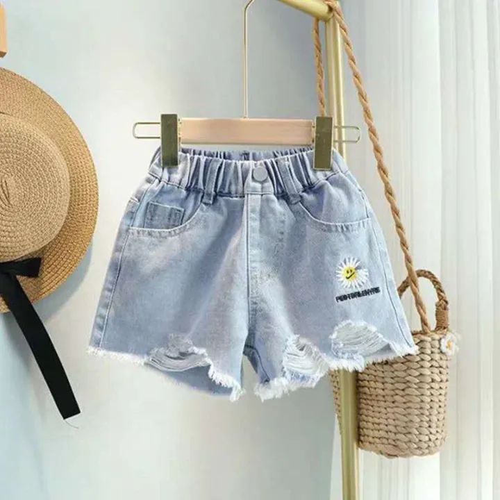 Spot%20children's%20clothing%20girls%20denim%20shorts%202024%20new%20thin%20middle%20and%20large%20children%20boys%20wear%20short%20pants%20wholesale%20tide%20-%20Image%206