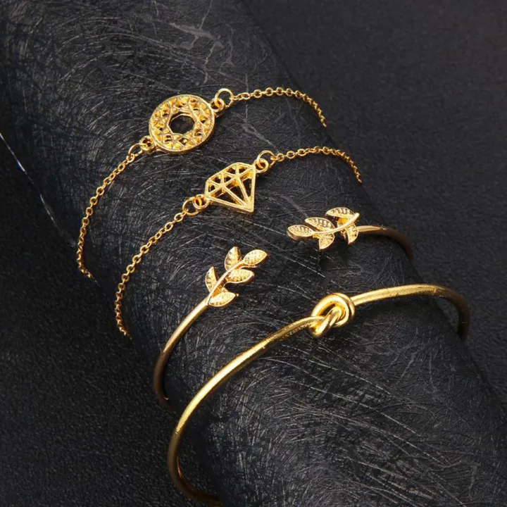 New%20Trendy%20Fashionable%204Pcs/%20Set%20Women%20Simple%20Design%20Gold%20Plated%20Chain%20Bracelets%20for%20Girls%20Simple%20Stylish%20/%20Bracelet%20for%20Women%20New%20Collection%202024%20-%20Image%202