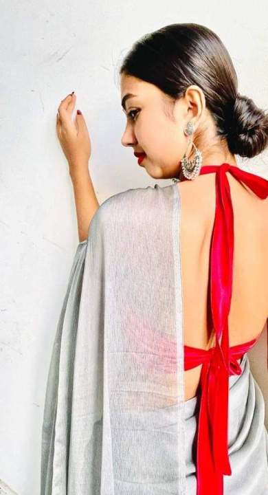 Backless%20Blouse%20Designs%20For%20women%20-%20Image%203