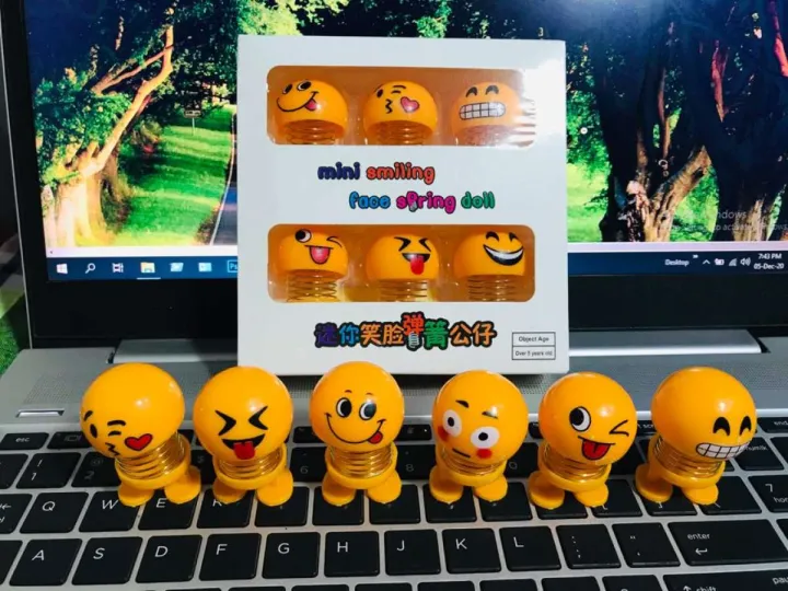 Mini%20Smiling%20face%20Emoji%20Spring%20Bouncing%20Doll%20-%206%20pc%20in%201%20box%20-%20Image%202