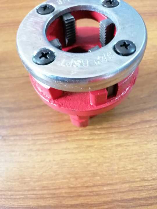 Pipe%20Die%20Head%203/4%20inch%20for%20PVC-PPR-GI%20Pipe%20Thread%20Cutter%20-%20Image%206