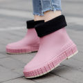 Fashionable Japanese rain boots Ladies wear short rain boots for kitchen work waterproof shoes rubber shoes galoshes trendy outdoor wear.