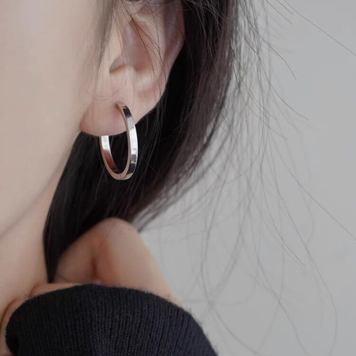 Earrings%20niche%20design%20sense%20high-end%20light%20luxury%20earrings%2014K%20gold-filled%20plain%20ring%20simple%20earrings%20Korean%20version%20of%20the%20circle%20stud%20earrings%20-%20Image%202