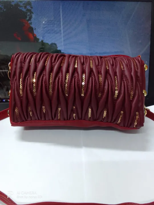 Fashionable%20crossbody/Side%20hand%20bag%20for%20women/Girls%20-%20Image%2010