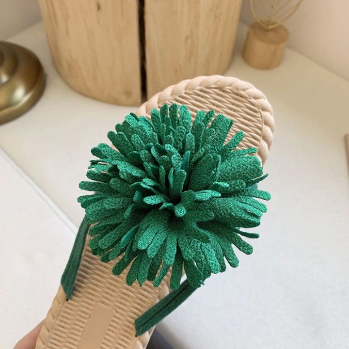 Flower%20Flip-Flops%20Women's%20Outdoor%20Seaside%20Flip%20Flops2022New%20Summer%20Fashion%20Trending%20All-Matching%20Flat%20Beach%20Shoes%20-%20Image%204