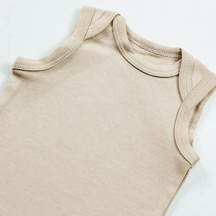 Infant%20and%20Toddler%20Baby%20Sleeveless%20Cotton%20Romper%20Bodysuit%20From%20Levin%20-%20Image%204