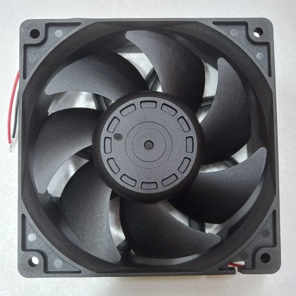 120*120*38mm%2024v%20NK%20DC%20Axial%20Fan%20-%20Image%203