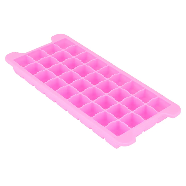 Ice%20Cubes%20Tray%20Mold%20Non%E2%80%91toxic%20Safe%20Durable%20With%20Lid%20For%20Family%20Freezing%20-%20Image%203