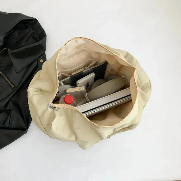 Women%20Padded%20Handbag%20Solid%20Color%20Quilted%20Puffer%20Shoulder%20Bag%20Large%20Capacity%20Soft%20Cloud%20Tote%20Bag%20Trendy%20Commuting%20Bags%20-%20Image%205