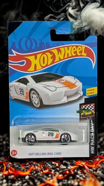Hot%20Wheels%20Lamborghini%20Revent%C3%B3n%20(or%20Revent%C3%B3n%20Roadster)%20-%20Image%204