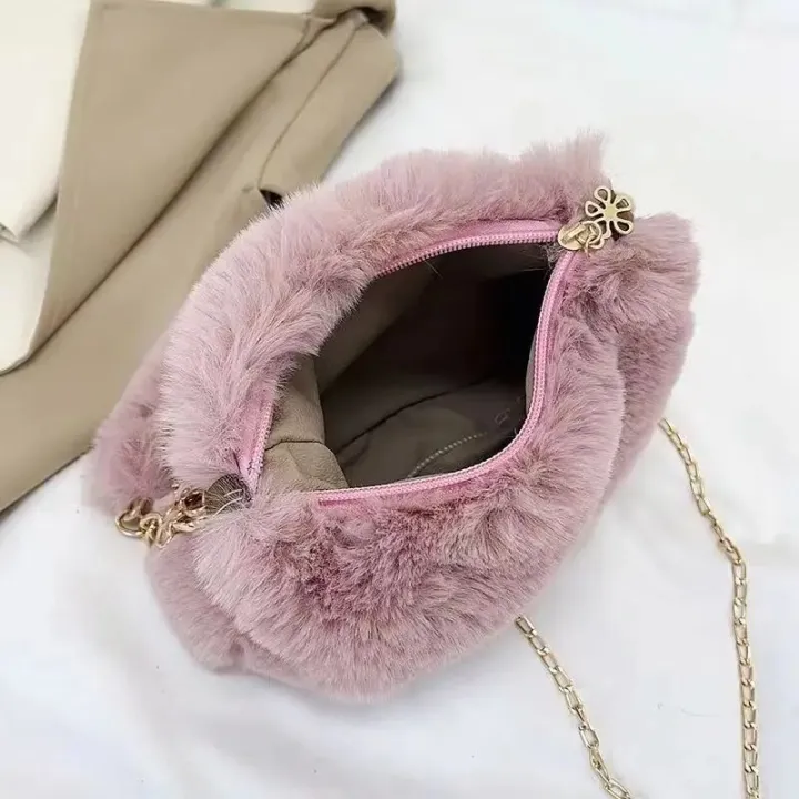 Winter%20Plush%20Tote%20Handbag%20Versatile%20Fluffy%20Shoulder%20Bag%20Soft%20Cute%20Chain%20Crossbody%20Bag%20Fashion%20Women%20Girls%20Small%20Square%20Handbag%20-%20Image%202