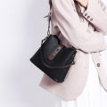 Live broadcast niche retro shoulder bag, fashion texture, light luxury bucket bag, new popular women's handbag.