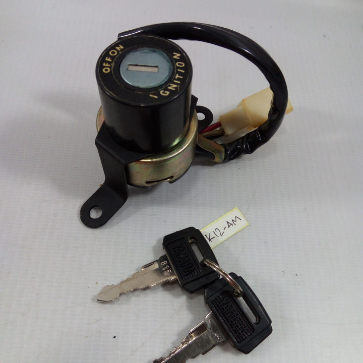74 75 Yamaha DT100 DT175 Left Bar Switch Handle 4 Lights Turn Horn 438 74 75 Yamaha DT100 DT175 Left Bar Switch Handle 4 Lights Turn Horn 438