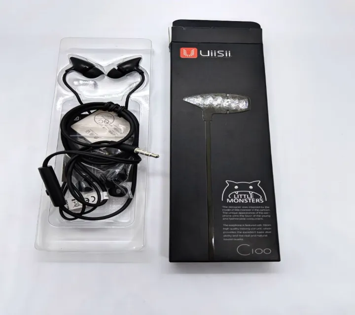 Uiisii%20C100%20Super%20Bass%20Stereo%20In%20Ear%20Headphone%20-%20Black%20Uisii%20C100%20earphone-GFG%20-%20Image%202