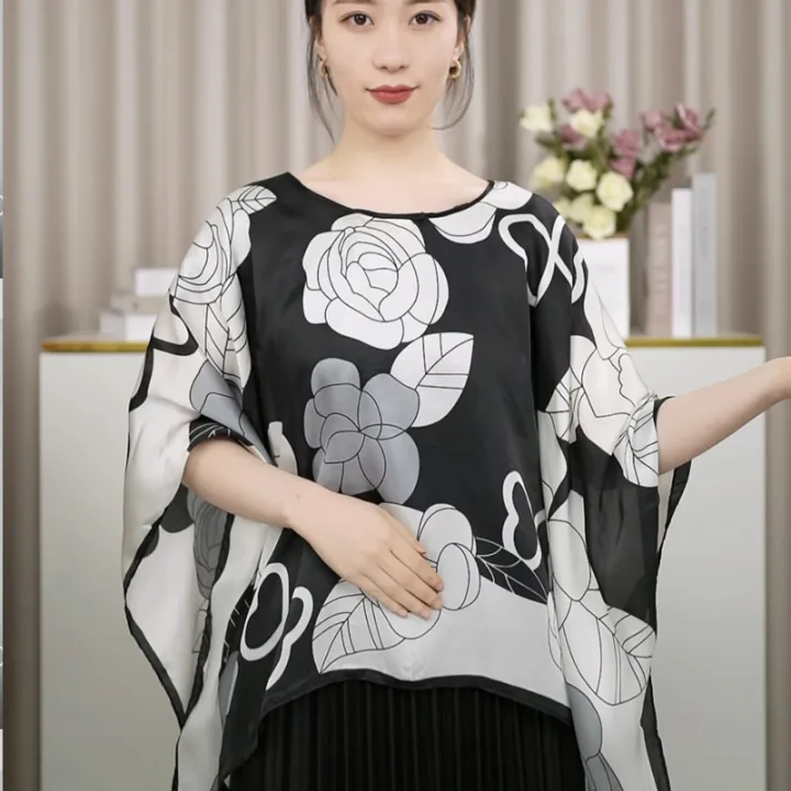 Douyin%20Kuaishou%20has%20the%20same%20thin%20pullover%20shawl%20for%20women%20in%20summer%20with%20skirts,%20and%20versatile%20cape%20pullovers%20can%20be%20distributed%20by%20women%20-%20Image%206