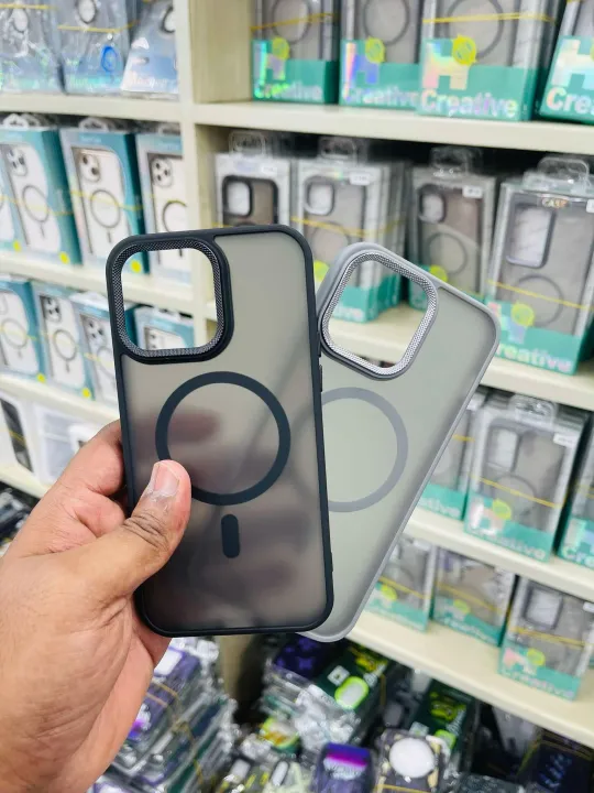 Magnetic%20Luxury%20Matte%20Translucent%20Armor%20Shockproof%20Case%20For%20iPhone%2014%2013%2012%2011%2015%20Pro%20Max%20Plus%20For%20Magsafe%20Wireless%20Charge%20Cover%20-%20Image%205