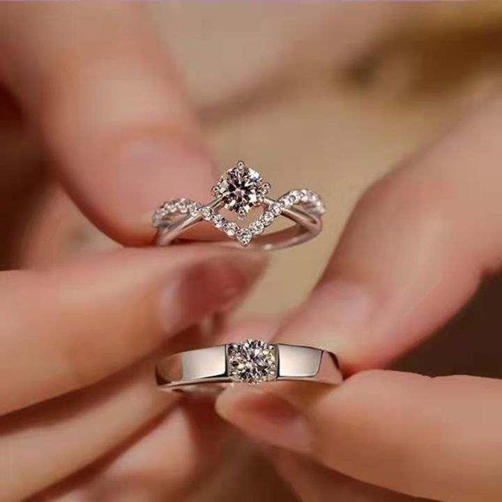 Douyin%20Kuaishou%20Internet%20celebrity%20imitation%20moissanite%20diamond%20ring%20imitation%20diamond%20women's%20light%20luxury%20niche%20high-end%20exquisite%20ring%20comparison%20-%20Image%203