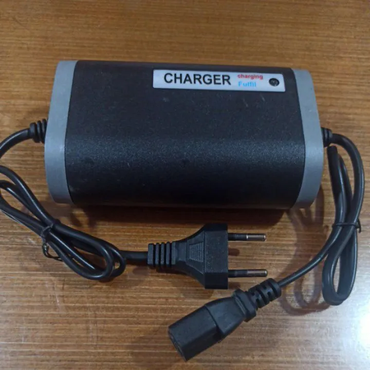 Bike%20and%20Car%20Washing%20Water%20Pump%20Motor%20Set%20with%20pipe,%20AC%20&%20DC%2012volt%20with%20pipe%20-%20Image%203